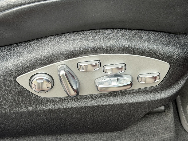 Porsche Macan T - U1842