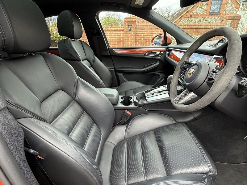 Porsche Macan T - U1842