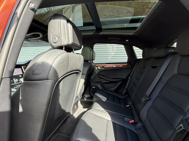 Porsche Macan T - U1842