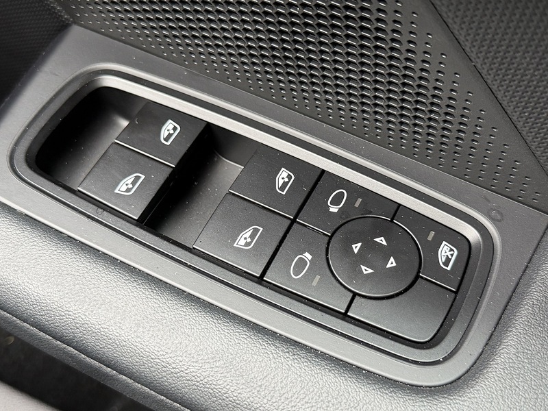 Porsche Taycan Performance Plus 4 - U1843