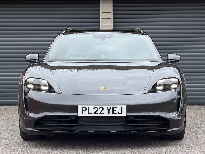 Porsche Taycan Performance Plus 4 - U1843
