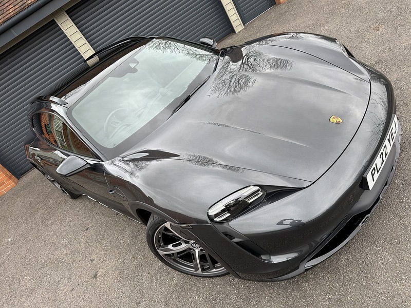 Porsche Taycan Performance Plus 4 - U1843