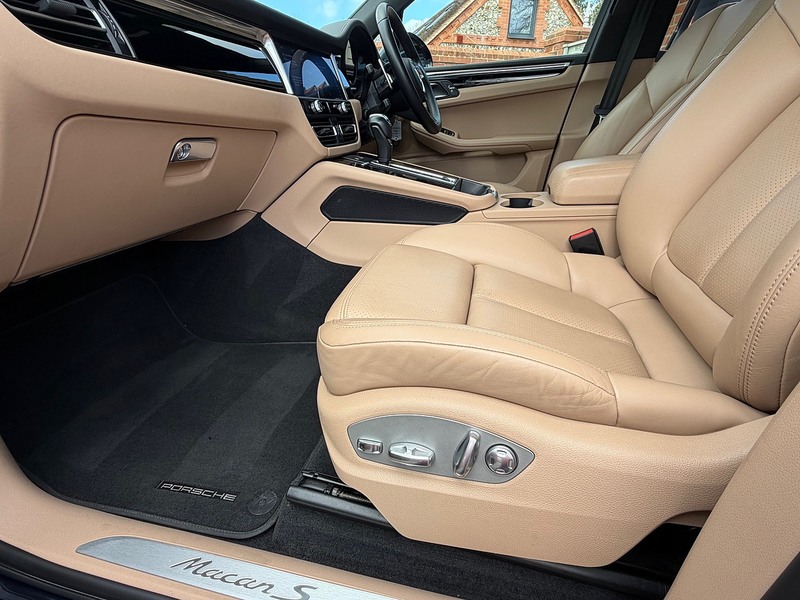 Porsche Macan T V6 S - U1845