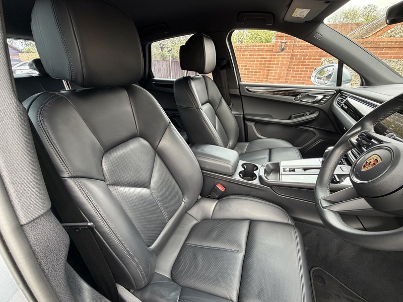 Porsche Macan T V6 S - U1848