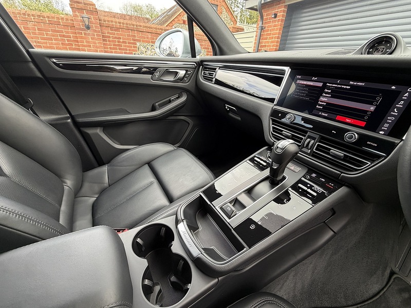 Porsche Macan T V6 S - U1848