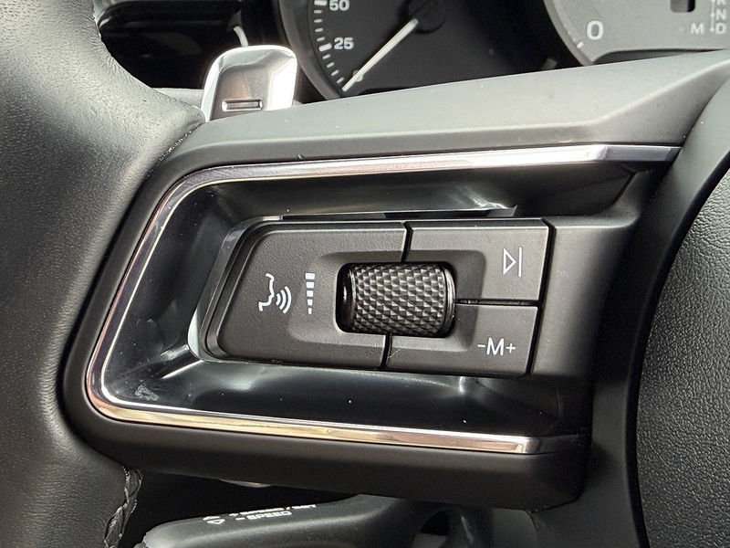 Porsche Macan T V6 S - U1848