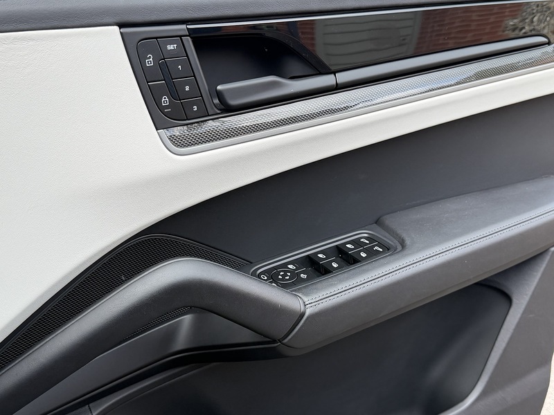 Porsche Cayenne T V8 S - U1849