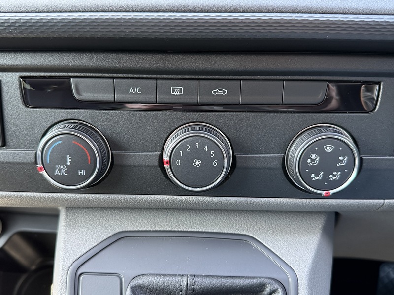 Volkswagen Transporter TDI T32 Highline (Vat Qualifying) - U1851