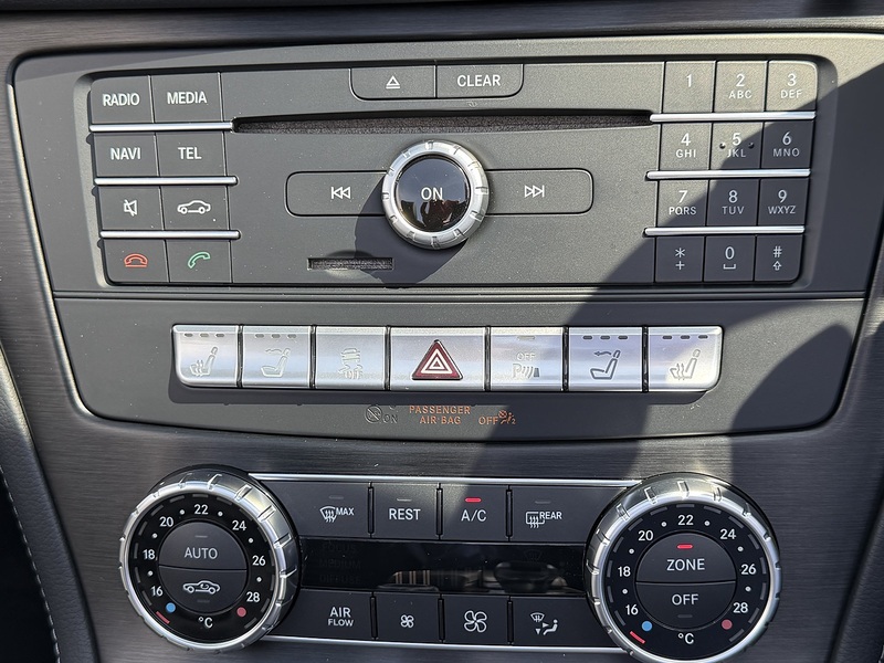 Mercedes-Benz SL SL400 V6 AMG Line - U1854