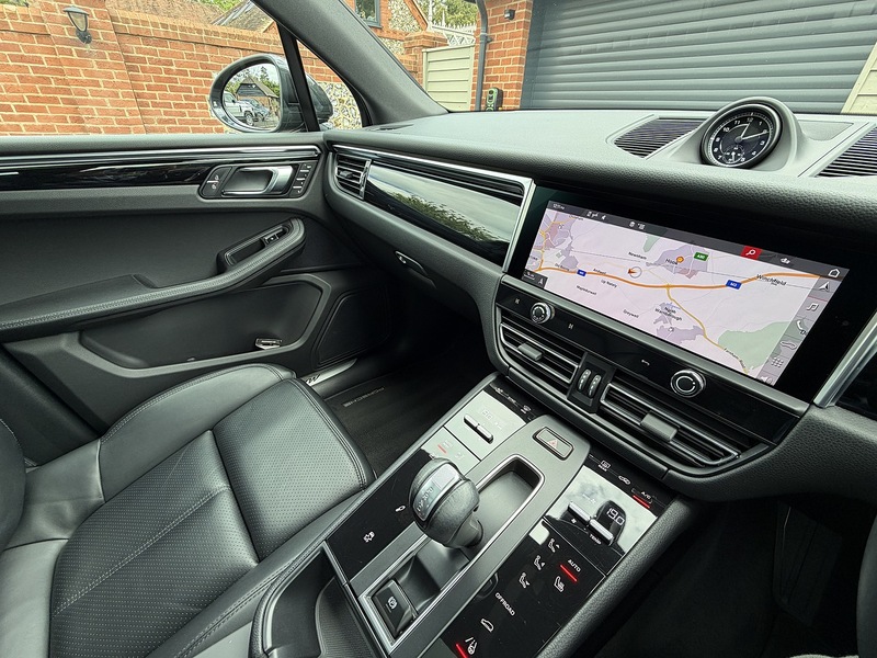 Porsche Macan T V6 S - U1855