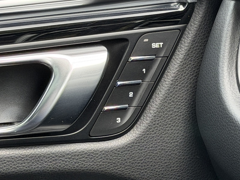 Porsche Macan T V6 S - U1855