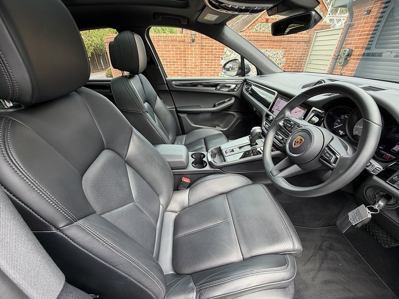 Porsche Macan T V6 S - U1855