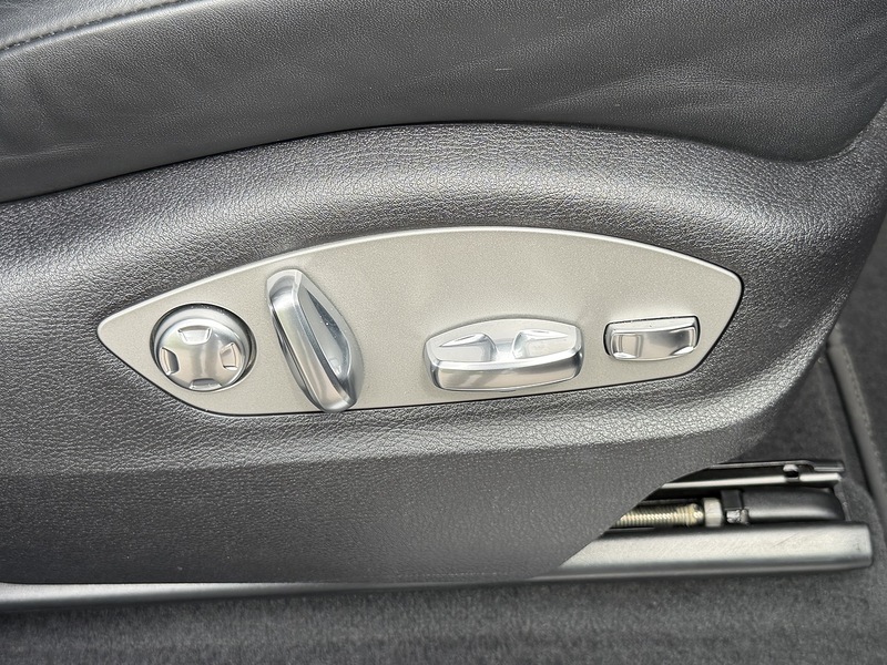 Porsche Macan T V6 S - U1855