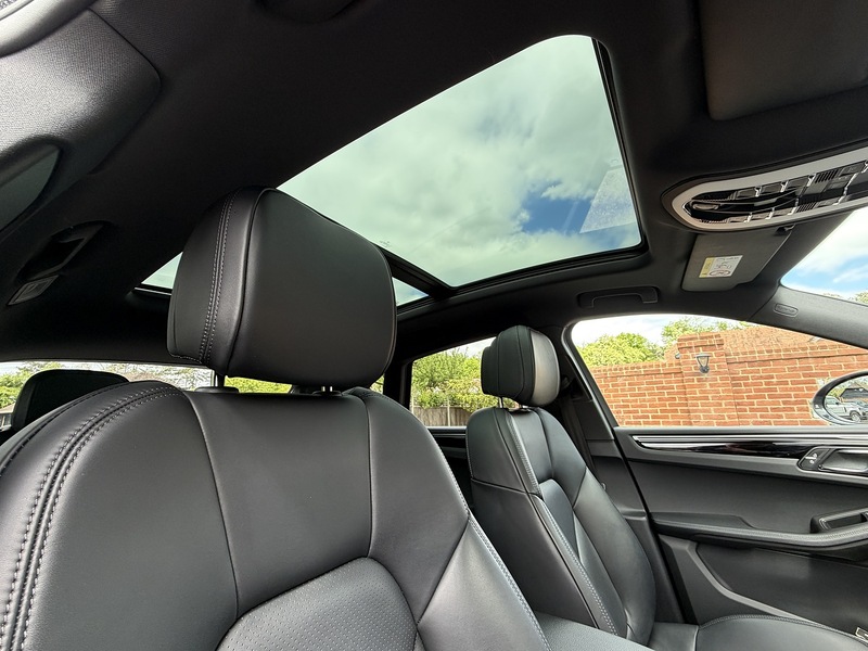Porsche Macan T V6 S - U1855