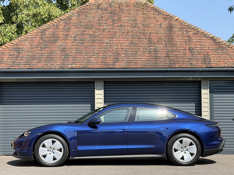 Porsche Taycan Performance - U1873