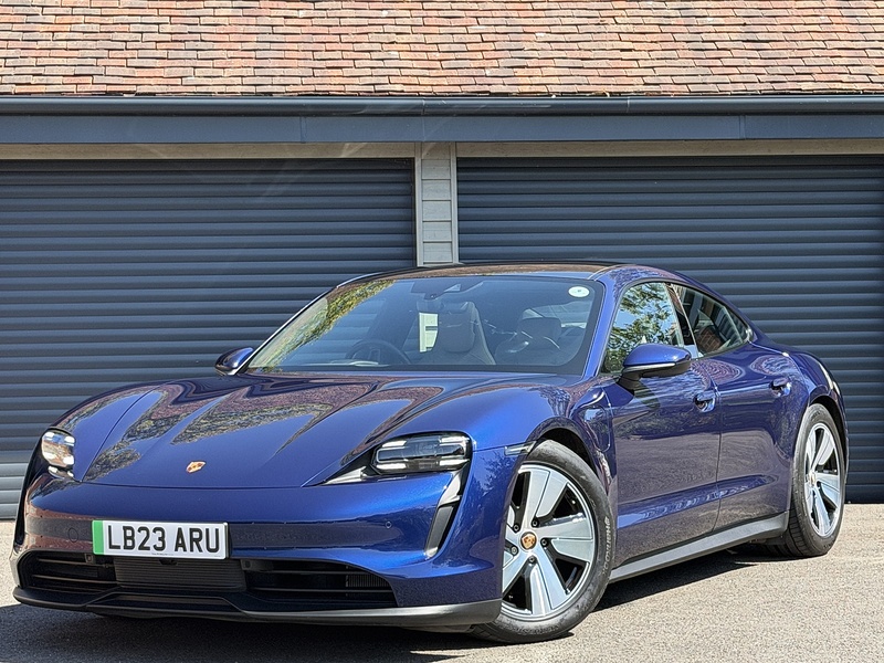 Porsche Taycan Performance - U1873