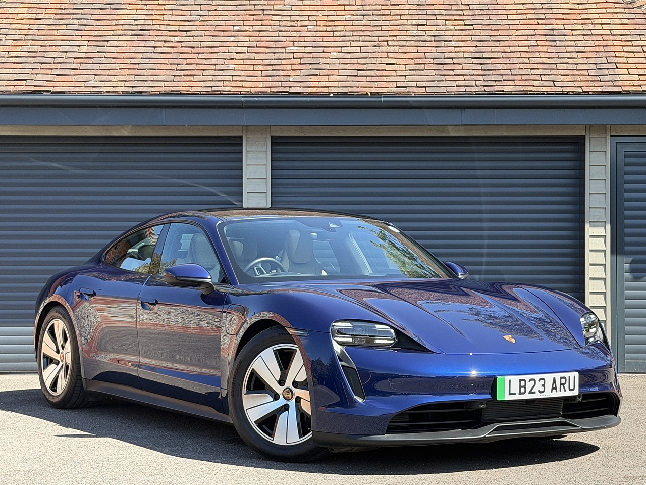 2023 PORSCHE TAYCAN