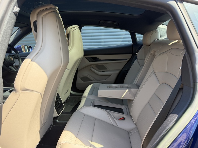 Porsche Taycan Performance - U1873