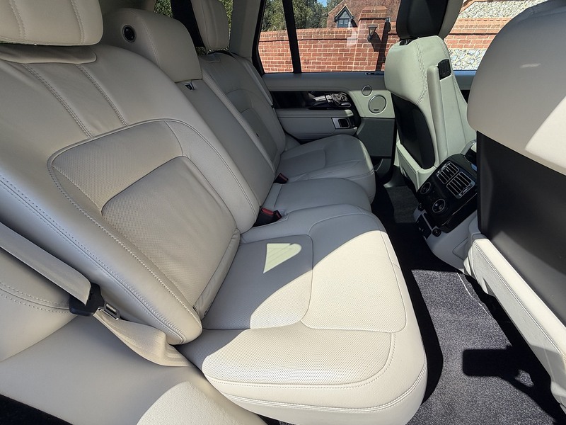Land Rover Range Rover SD V8 Autobiography - U1882