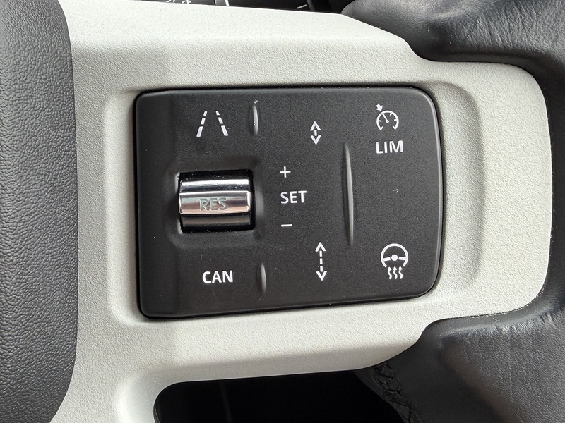 Land Rover Defender 110 D250 MHEV HSE - U1888