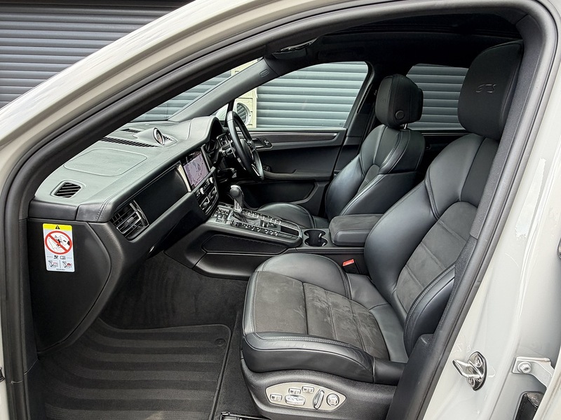 Porsche Macan T V6 GTS (375bhp) - U1889