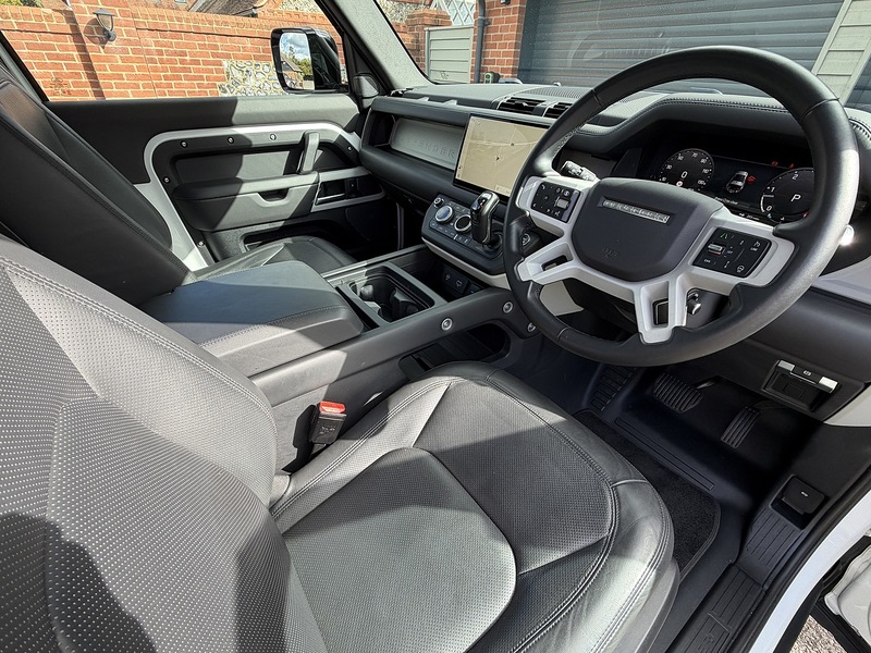 Land Rover Defender 90 D250 MHEV HSE (245bhp) - U1894