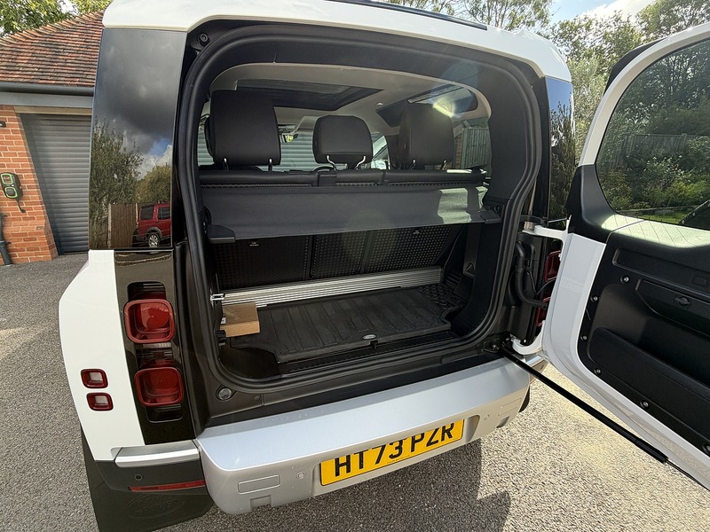 Land Rover Defender 90 D250 MHEV HSE (245bhp) - U1894