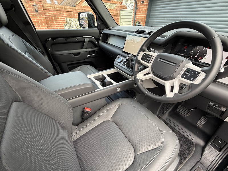 Land Rover Defender 110 D350 MHEV X-Dynamic HSE (345bhp) - U1895