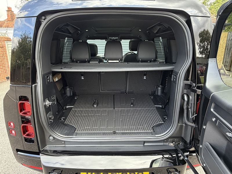 Land Rover Defender 110 D350 MHEV X-Dynamic HSE (345bhp) - U1895
