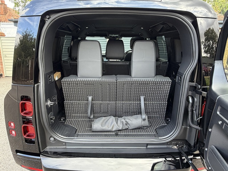 Land Rover Defender 110 D350 MHEV X-Dynamic HSE (345bhp) - U1895