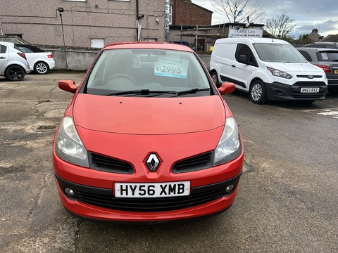 Clio Dynamique 16V Hatchback 1.4 Manual Petrol