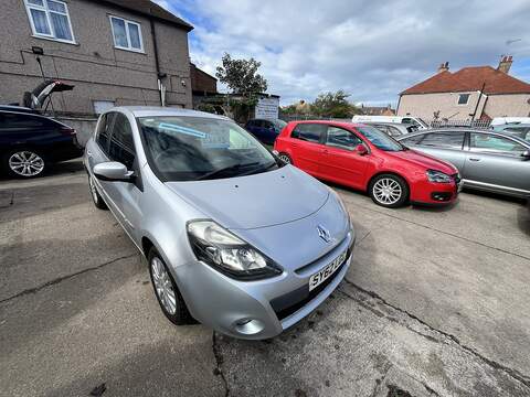 1.2 Expression + Hatchback 5dr Petrol Manual Euro 5 (75 ps)