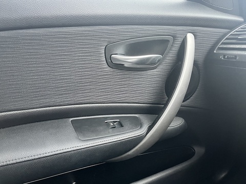 2.0 116i SE Hatchback 5dr Petrol Manual Euro 5 (122 ps)