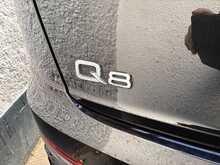 Audi Q8 TFSIe V6 Black Edition