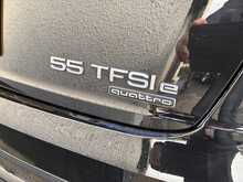 Audi Q8 TFSIe V6 Black Edition