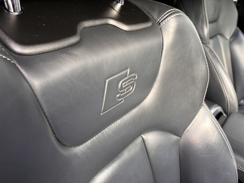 3.0 TFSIe V6 55 Black Edition SUV 5dr Petrol Plug-in Hybrid Tiptronic quattro Euro 6 (s/s) 17.9kWh (381 ps)