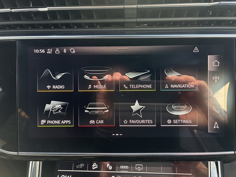 3.0 TFSIe V6 55 Black Edition SUV 5dr Petrol Plug-in Hybrid Tiptronic quattro Euro 6 (s/s) 17.9kWh (381 ps)