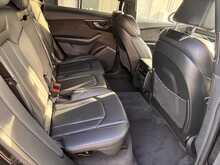 Audi Q8 TFSIe V6 Black Edition