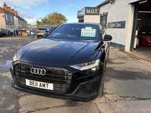 Audi Q8 TFSIe V6 Black Edition
