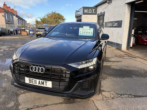 3.0 TFSIe V6 55 Black Edition SUV 5dr Petrol Plug-in Hybrid Tiptronic quattro Euro 6 (s/s) 17.9kWh (381 ps)