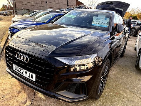 3.0 TFSIe V6 55 Black Edition SUV 5dr Petrol Plug-in Hybrid Tiptronic quattro Euro 6 (s/s) 17.9kWh (381 ps)