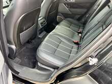 Land Rover Range Rover Velar SD6 V6 R-Dynamic HSE