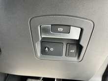 Land Rover Range Rover Velar SD6 V6 R-Dynamic HSE