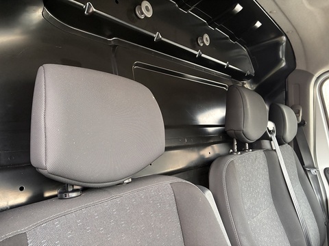 2.3 CDTi 3500 BiTurbo Edition Panel Van 5dr Diesel Manual FWD L2 H2 Euro 6 (135 ps)