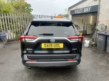 Toyota RAV4 VVT-h Design