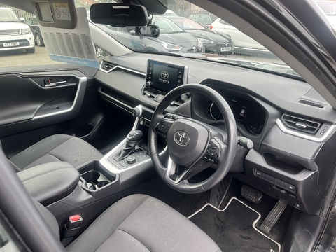 VVT-h Design SUV 2.5 Automatic Petrol Hybrid