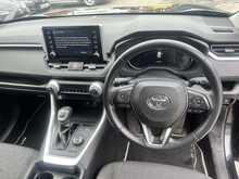 Toyota RAV4 VVT-h Design