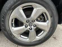 Toyota RAV4 VVT-h Design