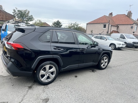 VVT-h Design SUV 2.5 Automatic Petrol Hybrid