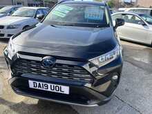 Toyota RAV4 VVT-h Design